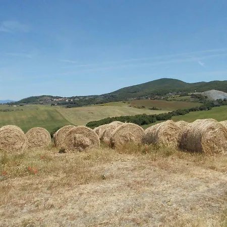 Lägenhet Villaggio La Pieve Di Pomaia